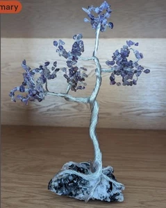 Encantador árbol envuelto en alambre de piedra lunar y amatista: para curación y paz - Imagen 1 de 6