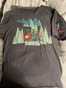 Mickey & Minnie’s Runaway Railway limited edition t shirt - Walt Disney World- L