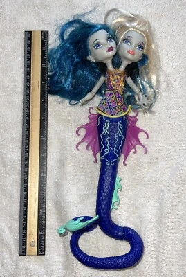 Muñeca Mattel Monster High Great Scarrier Reef Peri Pearl Serpintine mano perdida Foto 1 de 3