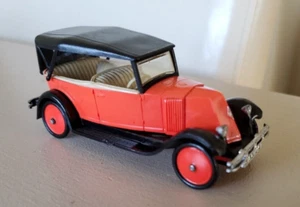 Very Rare 1:43 NOREV No.78 Les Miniatures De Plastic 1925 Renault NN1 Red Mint - Picture 1 of 14