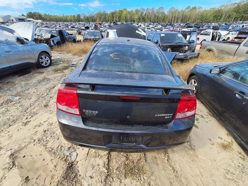 Maletero/portón trasero con alerón para cargador 06-10 2718669 Foto 1 de 1