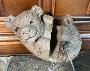 Margaret Hudson Bear Happy Visitenkarte Erde Kunst Studio Skulptur Schreibtisch - Bild 1 von 8