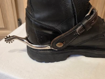 Espuela de latón de acero inoxidable y correa de cuero 1780D Foto 1 de 4