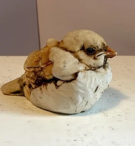 VTG Artefice Ottanta Sparrow Baby Bird Figurine Partial Label Italy 2.5” 35 - Picture 1 of 9