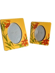 2 Emaille Blumen Bilderrahmen-Tageslilien-8 1/2”x6 1/2”x5 1/2”x6 3/4” - Bild 1 von 9