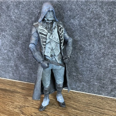 Assassin's Creed 系列 4 Eagle Vision Arno Dorian McFarlane 宽松人偶 — 第 1/4 张图片