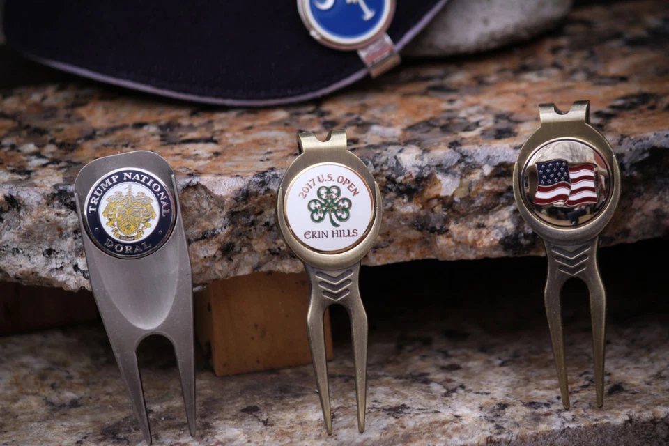 American Flag w Slider Divot Tool with Ball Marker - Cloissone' Ball Marker - Image 1 of 1