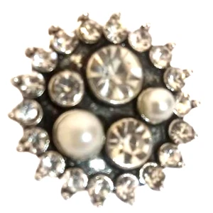 Ginger Snaps Snap Jewelry White Faux Pearls Clear Rhinestones Charm Silver Tone - Picture 1 of 4