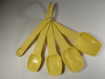 TUPPERWARE Measuring Spoons 5 pc yellow lot read description - Image 1 of 4