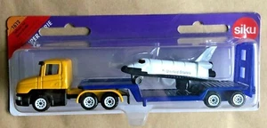 Siku Super 1612 Scania t143h-400 Low Loader with NASA Space Shuttle Columbia MOC - Picture 1 of 2