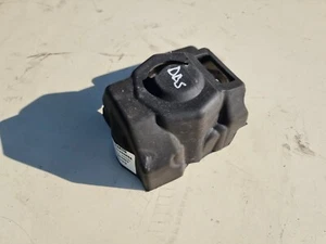 CUBIERTA DE BOMBA DE VACÍO ASTON MARTIN DBS SUPERLEGGERA ESPUMA HY53-2D090-AD - Imagen 1 de 9