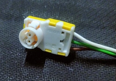 Connettore spinotto airbag volante passeggero cintura 3 fili vw opel citroen ecc - Immagine 1 di 4