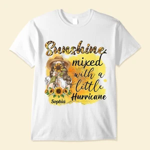 Camicia personalizzata Sunshine Mixed With A Little Hurricane regalo compleanno per - Foto 1 di 4