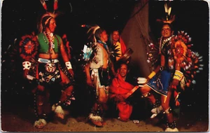 Postal de colección de bailarines de guerra indios nativos americanos indios B167 - Imagen 1 de 2