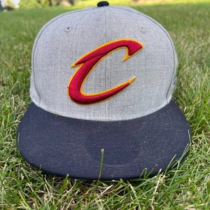 Cleveland Cavaliers Cavs New Era 9Fifty Gray Adjustable Snapback Hat Signed Auto - Picture 1 of 15