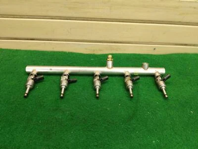 2018 Audi R8 Plus V10 OEM RH Fuel Injector Rail P/07L133316S Foto 1 de 3