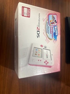 Console Nintendo 2DS Disney Magical World rosa pesca - nuova - mai aperta - Foto 1 di 6