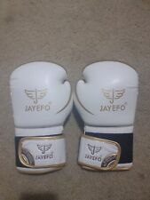 Jayefo boxing gloves. White. 12 OZ. Glorious gel gloves