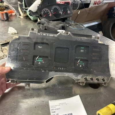 Cuadro de instrumentos digital Mercury Cougar/Thunderbird 1985-88 Foto 1 de 4