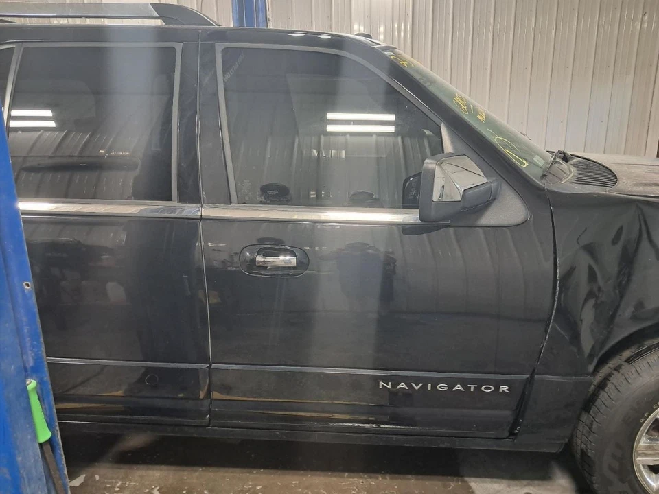 2016 Lincoln Navigator Passenger Front Door Electric Black 4DR SUV Used Foto 1 de 4