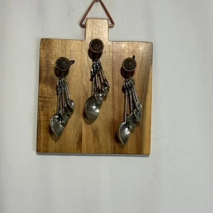 Novelty Measuring Spoons Set Kitchen Wall Decor Decorative Wood Cutting Board - Picture 1 of 8