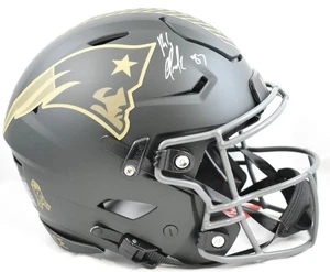 Rob Gronkowski signierter Patriots F/S Salute 2025 SpeedFlex Helm - Beckett W Holo - Bild 1 von 5