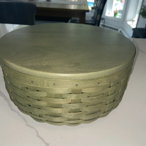 LONGABERGER  LEAF GREEN 11" ROUND KEEPING BASKET WITH LID, 2007, EUC Cover