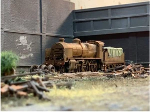 OO gauge locomotive: Scrapyard Maunsell 2-6-0, heavily rusted. Ref G7 - Picture 1 of 3