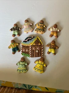 VTG.Holiday Gingerbread House Magnet + 8 men &women - Picture 1 of 4