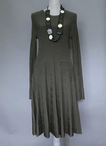 **Max Mara Forest Khaki Green Stretchy Knitted Dress Size M MSRP $995 - Picture 1 of 7