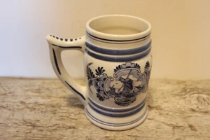 LOVELY VINTAGE "DELFT" BLAUW HANDPAINTED WINDMILL MUG - MADE IN HOLLAND  - Picture 1 of 5