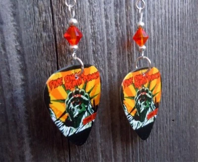 Pendientes Five Finger Death Punch Coming Down Guitar Pick con Swarovskis Naranja Foto 1 de 3