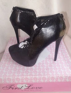 First Love by Penny Loves Kenny black heels willow sz 8 new - Picture 1 of 5