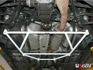 Barra inferior trasera para Lexus IS 250 / 300 / IS-F (XE20) 05-13 Ultra Racing 6 puntos - Imagen 1 de 9