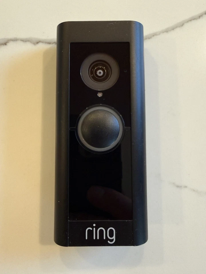 Timbre Ring Pro 2 con cable, alimentado Foto 1 de 3