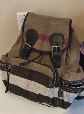 Burberry Vintage Check Unisex Backpack Rucksack Excellent - Image 1 of 2
