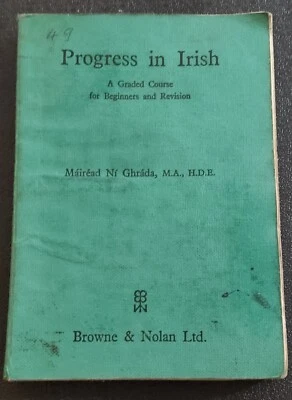 Progress in Irish: A Graded Course for Beginners & Revision - Mairead Ni Ghrada - Image 1 of 4