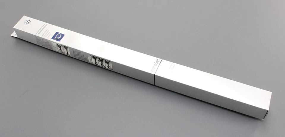 Genuine Volkswagen PASSAT 2011-2015 Front Wiper Blade Set 3AC998002