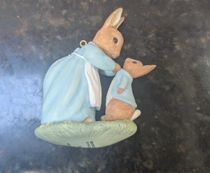 Hallmark 2002 Ornamento - Beatrix Potter - Don't Get Into Mischief - Imagen 1 de 5
