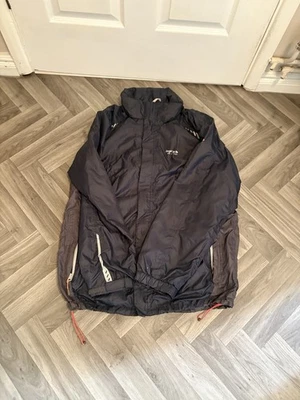 Regatta Great Outdoors Isolate Waterproof Jacket Size Large - Image 1 of 4