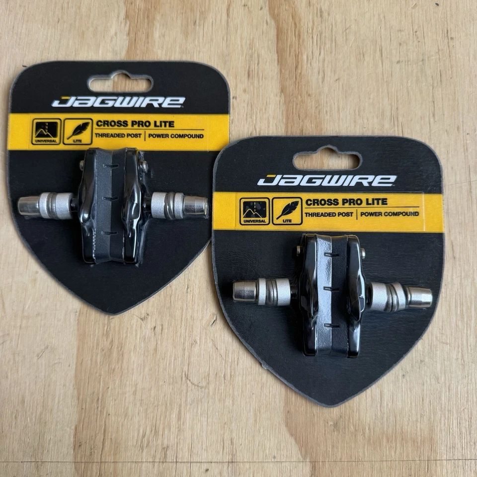 1 Set Jagwire Cross Pro Lite Cantilever Brake Pads Threaded Post SRAM Compatible - Image 1 of 2