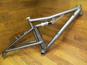 SANTA CRUZ SUPERLIGHT FULL SUSPENSION BRAKE MOUNTAIN FRAME 15.5" CTC 17" CTT - Picture 1 of 14