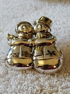 Mr & Mrs Snowman Couple Brooch Pendant Pin Silver Tone Christmas Winter - Picture 1 of 5