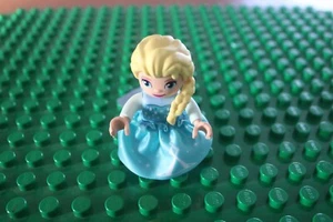 Lego Duplo Figura DISNEY Princesa Niña ELSA Frozen Azul Hielo Falda Mujeres Azul - Imagen 1 de 2