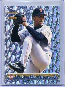 PEDRO MARTINEZ 2000 Pacific Prism DROPS of SILVER - 1 OF 799 MADE - RED SOX - Picture 1 of 1