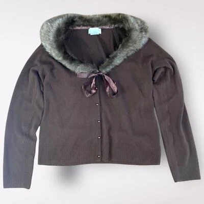 White Stag Vintage Brown Faux Fur V Neck Sweater Size L y2k Indie neutral - Image 1 of 4