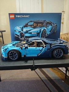 Lego Bugatti Chiron Technic set - Picture 1 of 4
