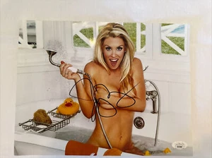 Jenny McCarthy Signed 8.5x11 Photo JSA COA - Picture 1 of 3