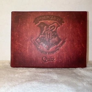 HARRY POTTER Hogwarts Trivia Quiz Mondo Magico Metti alla prova le tue conoscenze  - Foto 1 di 3