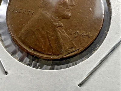 1944 P 1c Lincoln Wheat Cent Penny Flaked Planchet Lamination Error Obverse - Image 1 of 4